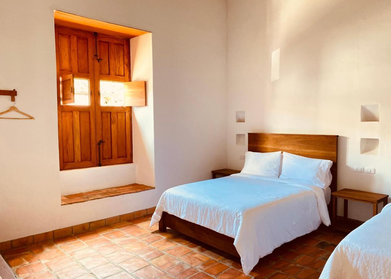 ホテル Casa Santo Domingo Guadalupe Santander エクステリア 写真