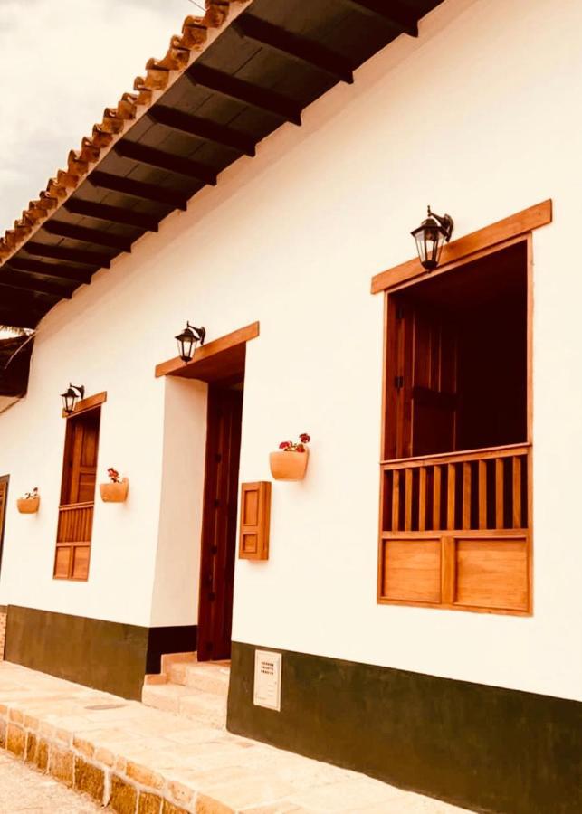 ホテル Casa Santo Domingo Guadalupe Santander エクステリア 写真